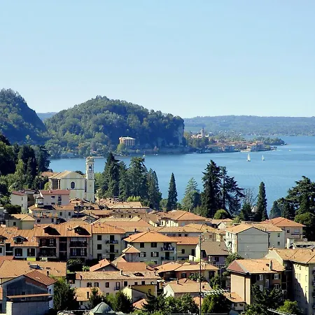 Brand New And Elegant On Maggiore Apartmán *