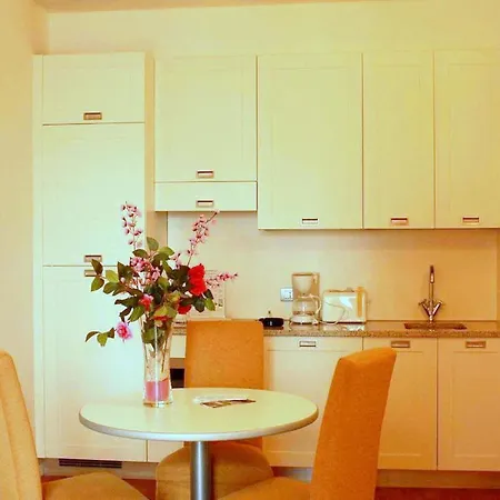 Brand New And Elegant On Maggiore Apartmán