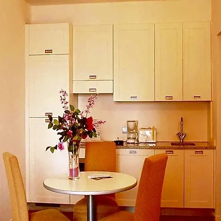 Brand New And Elegant On Maggiore *