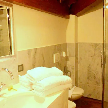 Brand New And Elegant On Maggiore *