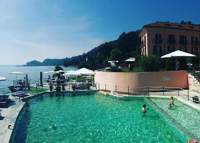 Brand New And Elegant On Lake Maggiore Apartment Meina